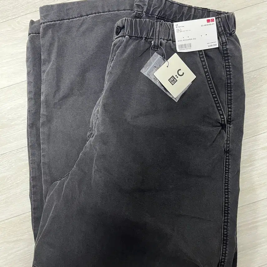 [SOLD OUT] 유니클로 C 와이드 파라슈트 팬츠 08데님 다크그레이 XL