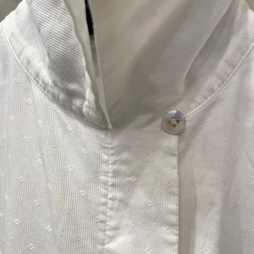 [BUNJANG] AIGNER Pattern Jacquard Print Shirt / 아이그너 패턴 자주 프린트 셔츠 55반
