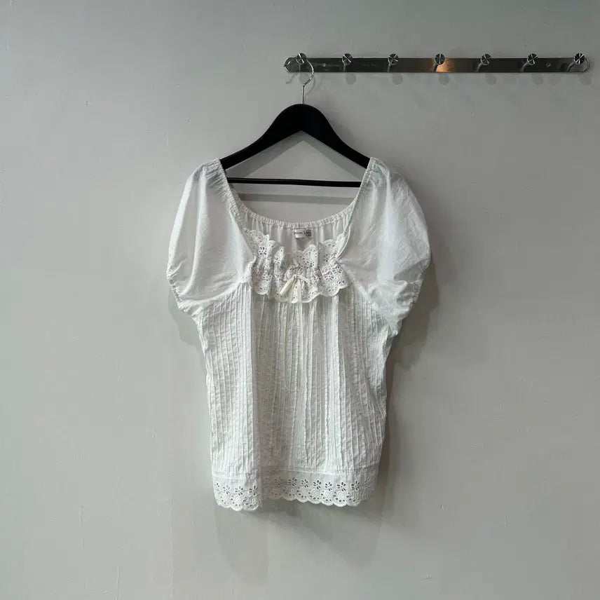 [BUNJANG] Cotton Puff Ribbon Blouse / 코튼 퍼프 리본 블라우스
