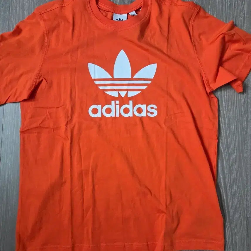 [BUNJANG] Adidas Orange Short Sleeve T-Shirt / 새상품) 아디다스 오렌지 반팔 티셔츠 팝니다.