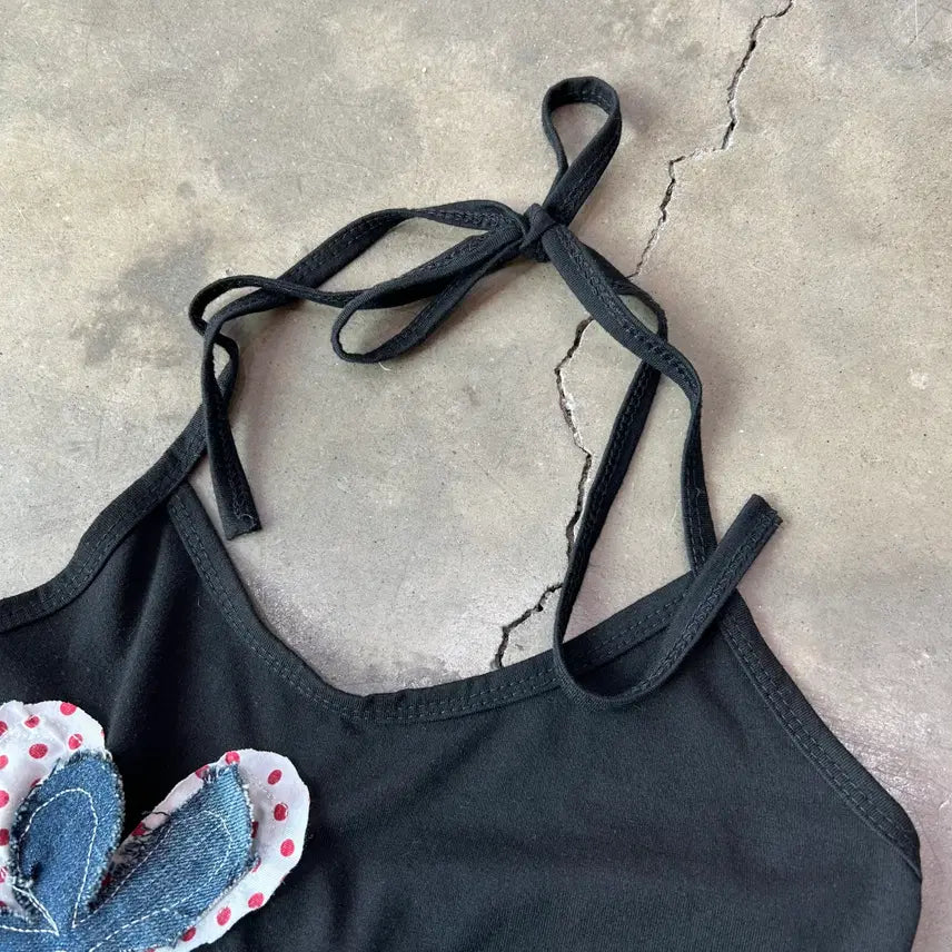 [BUNJANG] Black Flower Patch Halter Sleeveless Top / 블랙 플라워패치 홀터 슬리브리스
