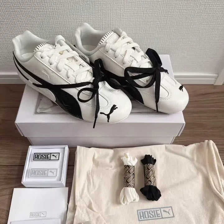 [BUNJANG] Puma x Rosé Speedcat LEA Warm White Black Sneakers (240mm) / (W) 푸마 x 로제 스피드캣 LEA 웜 화이트 블랙 240MM