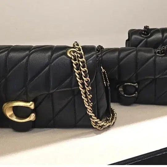 [BUNJANG] Coach Quilted Tabby Chain Shoulder Bag Black/Gold Size 26 / [할인~5/30]코치 퀄팅 태비 체인 숄더백 [블랙/골드] 26사이즈