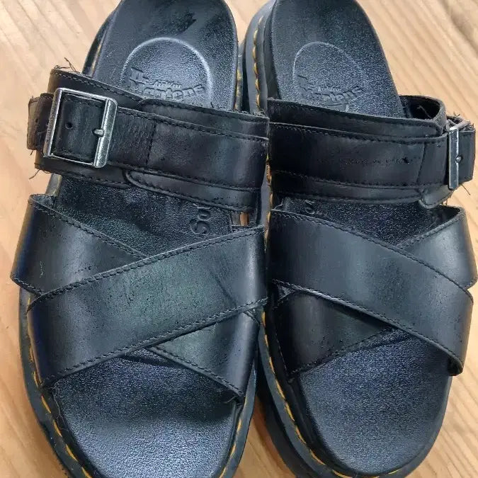 [BUNJANG] Dr. Martens Black Leather Strap Sandals Size US 8 / 닥터마틴 블랙 레더 스트랩 샌들 us8 uk7  260사이즈정도
