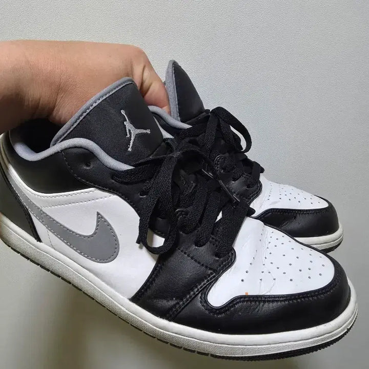 [BUNJANG] Air Jordan 1 Low Black Particle Grey / 조던 1 로우 블랙 파티클 그레이 275