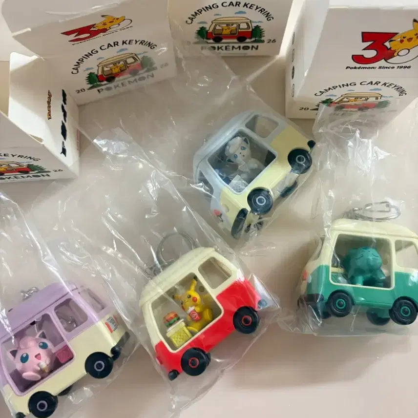 [BUNJANG] Lotte Cinema Pokemon 30th Anniversary Camping Car Keyring / 롯데리아 포켓몬 30주년 캠핑카 키링