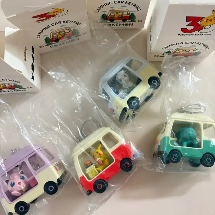 [BUNJANG] Lotte Cinema Pokemon 30th Anniversary Camping Car Keyring / 롯데리아 포켓몬 30주년 캠핑카 키링