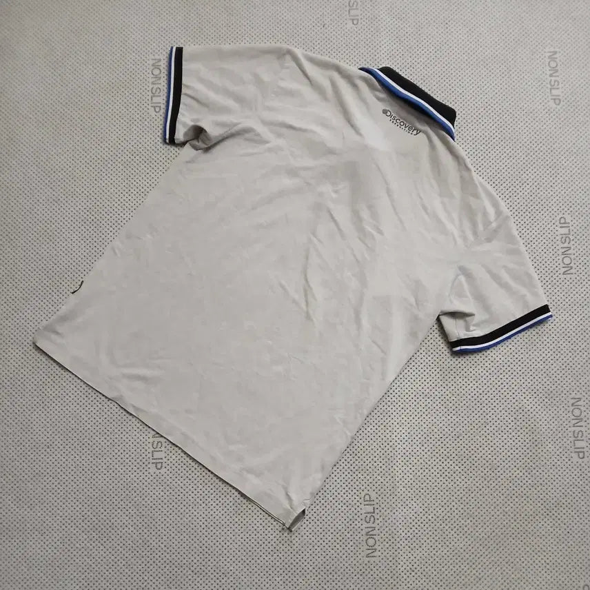 [BUNJANG] Discovery Expedition Ivory Collar T-Shirt / 디스커버리 아이보리 카라 반팔티셔츠