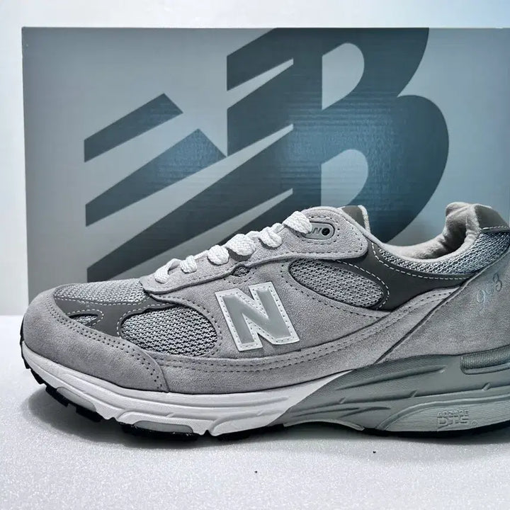 [BUNJANG] New Balance 993 MIU Grey Sneakers (US 10) / 뉴발란스 993 MIU 그레이 (280)