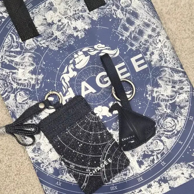 [BUNJANG] CHAGEE Shopping Bag + Card Holder Keychain Set / CHAGEE 차지 쇼핑백 + 카드홀더 키링 세트