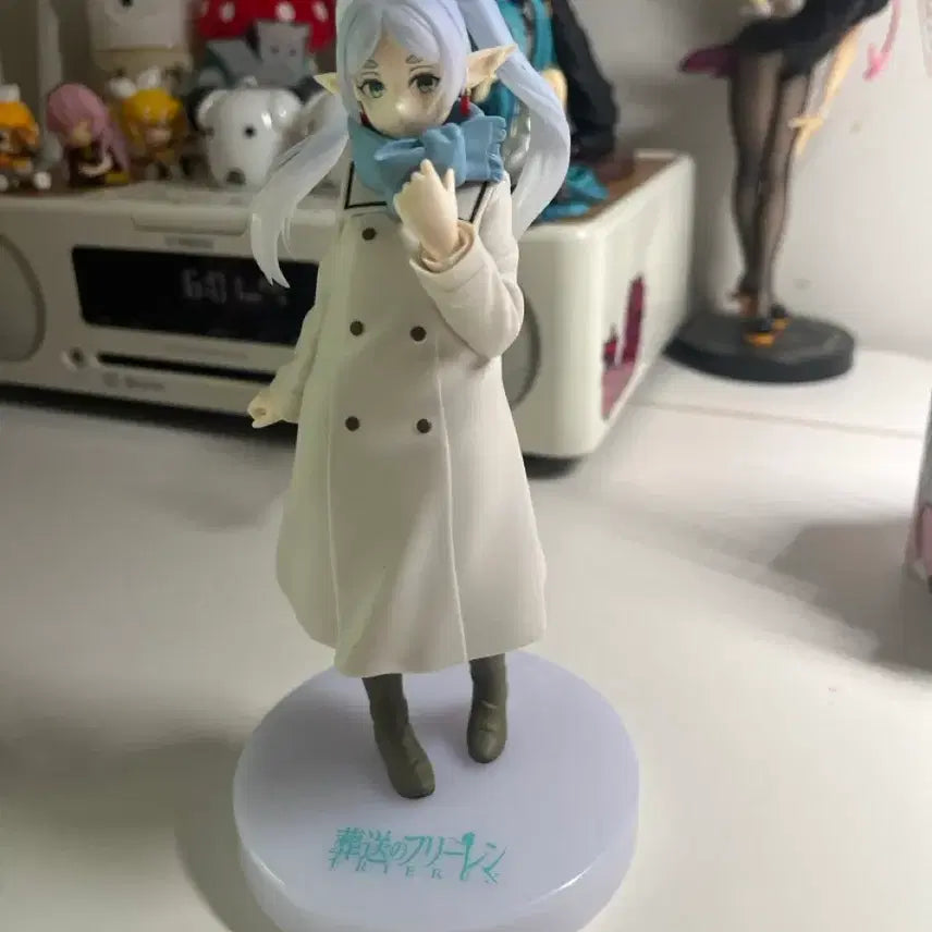 [BUNJANG] Frieren Winter Uniform Ver. Figure / 프리렌 동복 피규어