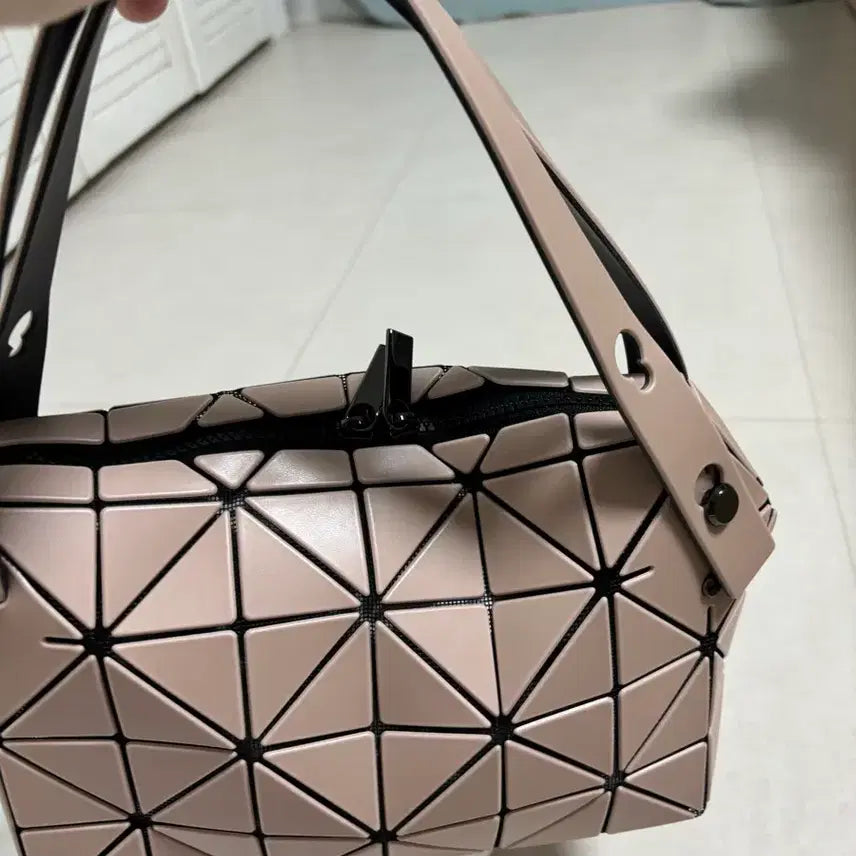 [BUNJANG] Issey Miyake Bao Bao Boston Bag Beige / 바오바오 가방 팝니다 거의 새상품