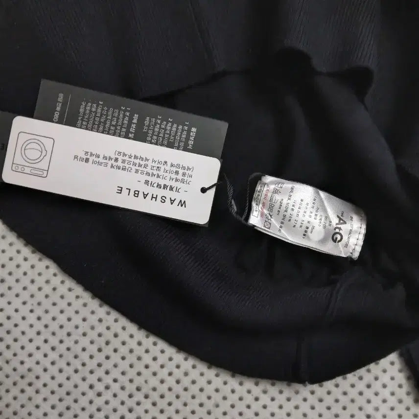 [BUNJANG] A+G Black Long Sleeve Knit / A+G 블랙 긴팔 니트
