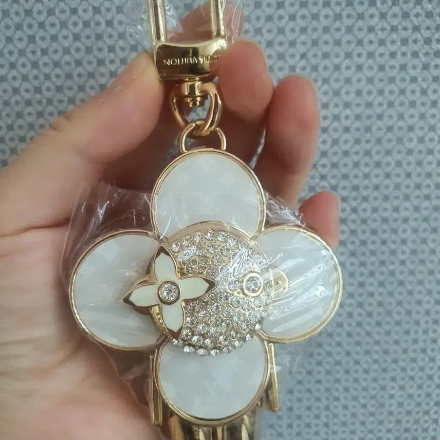 [BUNJANG] Vivien Robot Charm Bag Chain - Yellow Gold / Rose Gold / 비비엔키링 백참  비비엔 루이비통키링 로봇키링 샤넬키링 새상품