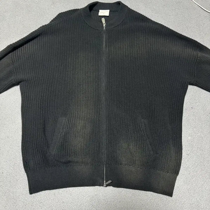 [BUNJANG] No Manual Spray Knit Zip-Up Cardigan Black M / 노매뉴얼 스프레이 니트 블랙 집업 가디건 M 팝니다