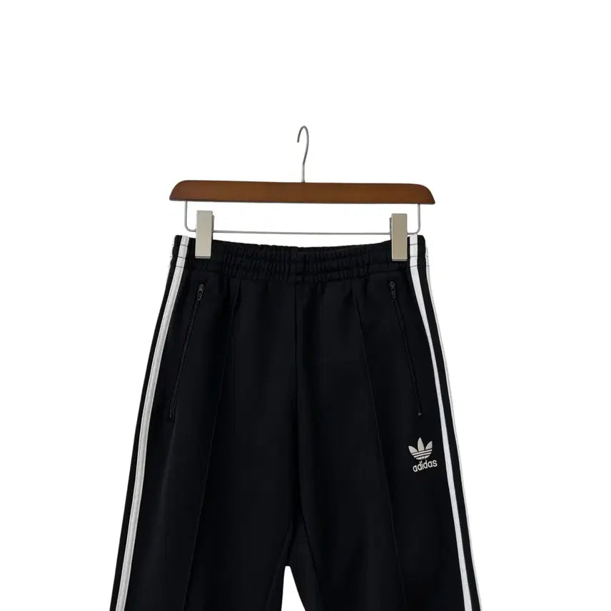 [BUNJANG] Adidas Europa Track Pants Black Size 95 / 아디다스 유로파 트랙팬츠 블랙 95 정품