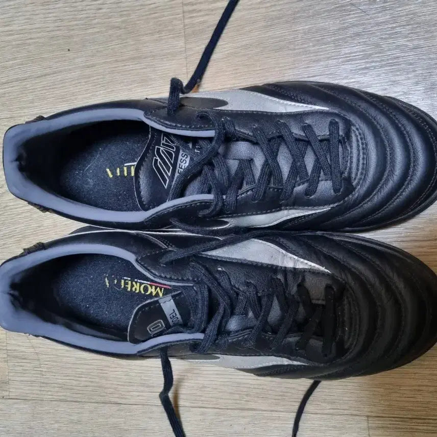 [BUNJANG] Mizuno Morelia 2 Pro Futsal Shoes Size 250 / 미즈노 모렐리아 2 프로 풋살화