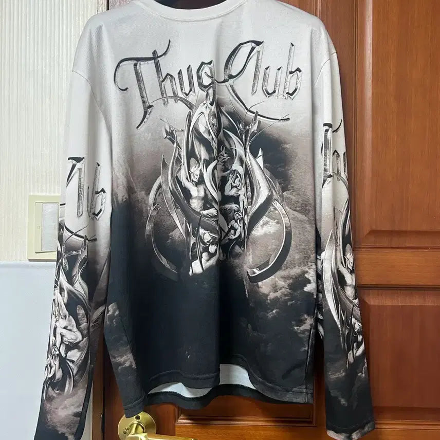 [BUNJANG] Thug Club Devil Long Sleeve / 떠그클럽 악마 롱슬리브