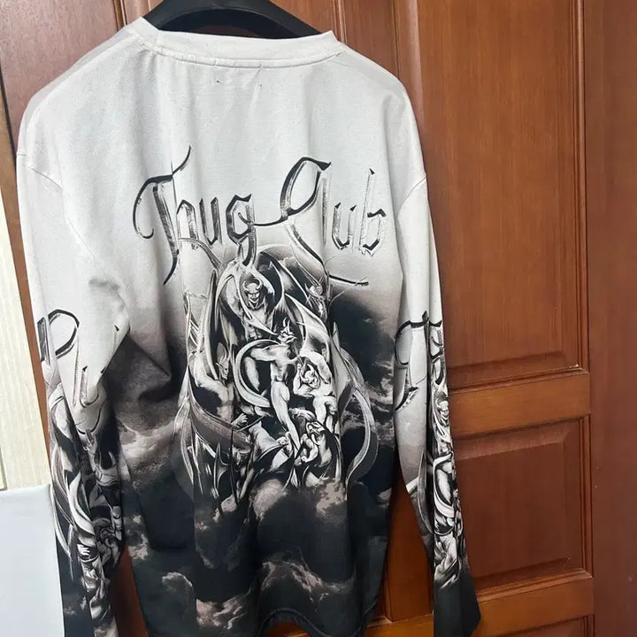 [BUNJANG] Thug Club Devil Long Sleeve / 떠그클럽 악마 롱슬리브