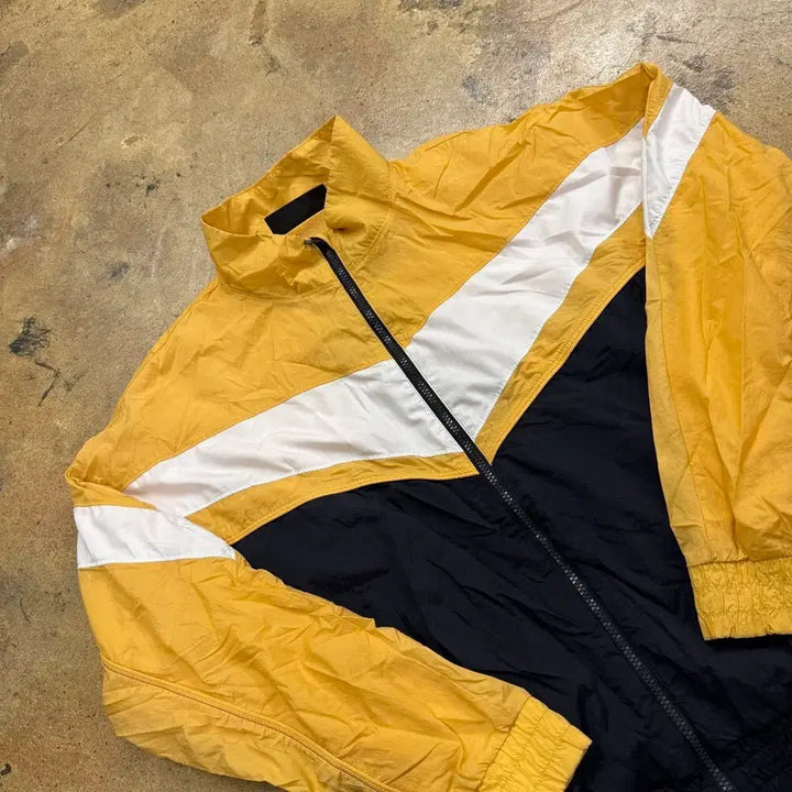 [BUNJANG] Under Armour Color Block Windbreaker Jacket Yellow Black / [정품/M] 언더아머 컬러 블록 바람막이 자켓 옐로우 블랙