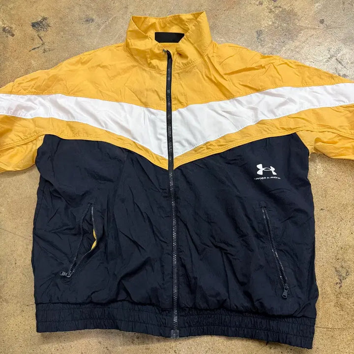 [BUNJANG] Under Armour Color Block Windbreaker Jacket Yellow Black / [정품/M] 언더아머 컬러 블록 바람막이 자켓 옐로우 블랙