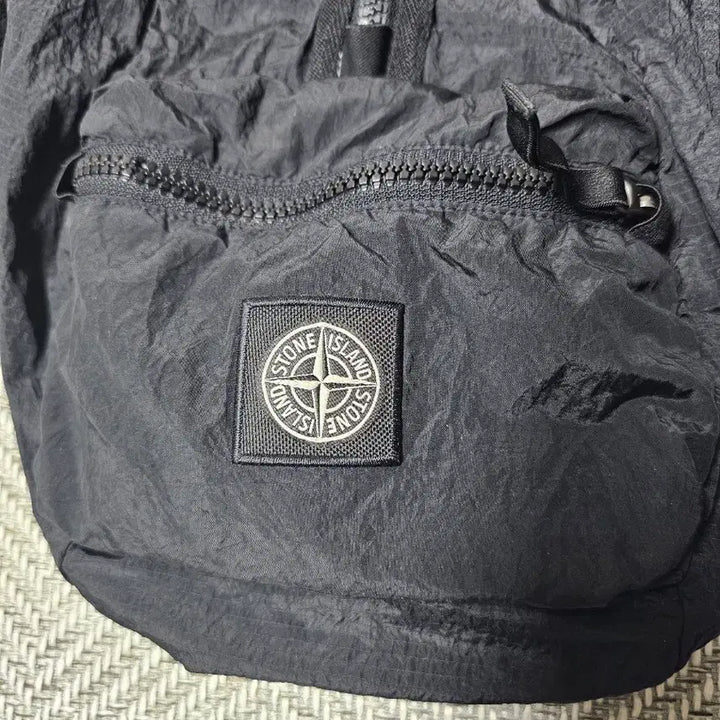 [BUNJANG] Stone Island Nylon Metal Lipstick Packable Backpack / 스톤아일랜드 나일론메탈 립스탁 패커블 백팩