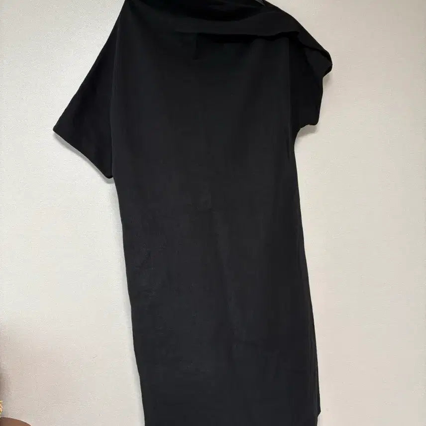 [SOLD OUT] Cos 코스 드레이프 원피스 모크넥