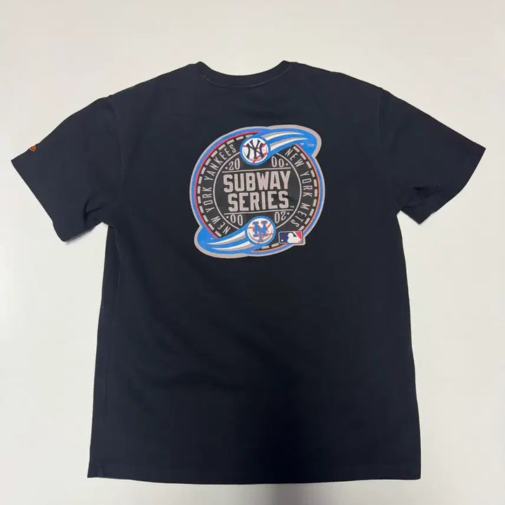 [BUNJANG] New Era Double Logo Graphic T-Shirt Black / 뉴에라 뒷 프린팅 더블 로고 반팔 티셔츠 M ~ L 블랙