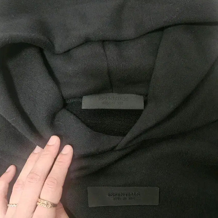 [BUNJANG] Fear of God Essentials Hoodie Black XL / 에센셜 후드티 블랙 XL