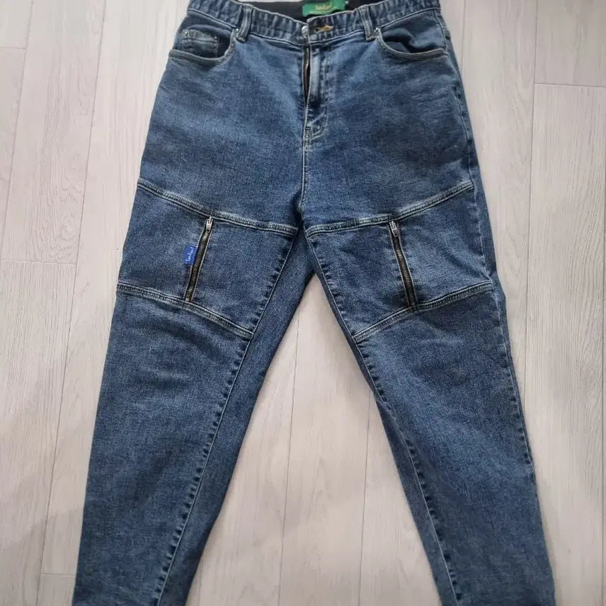 [BUNJANG] Tentant Zipper Detail Relaxed Fit Jeans (M) / 텐탄트 청바지 M