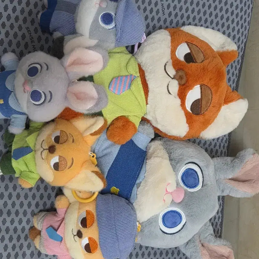 [BUNJANG] Zootopia Nick Wilde &amp; Judy Hopps Plush Bundle Set / 일괄)주토피아 닉,주디 인형