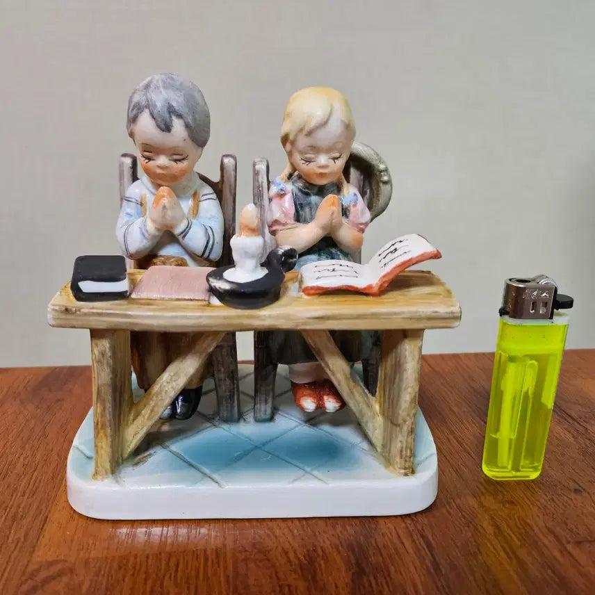 [BUNJANG] Norleans Japan 70s Old Vintage Praying Children Matte Figurine / 70년대 일본 놀린스 올드 빈티지 기도하는 아가들 무광 피겨린.