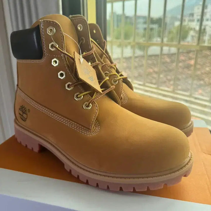 [BUNJANG] Timberland Premium 6-Inch Waterproof Boots Wheat Nubuck Wide 285mm / 팀버랜드 프리미엄 6인치 워터프루프 부츠 위트 누벅 - 와이드 285mm