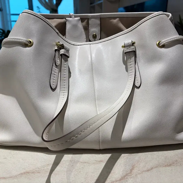 [BUNJANG] Coach White Leather Tote Bag + Scarf / 코치 화이트 레더 토트백 + 스카프