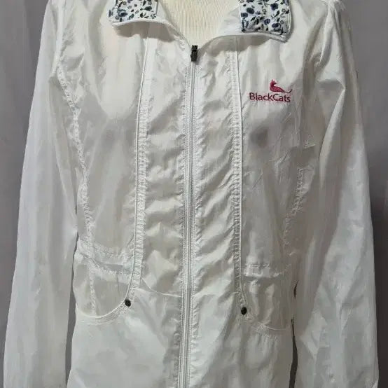 [BUNJANG] BlackCats White Windbreaker Jacket 90 / BlackCats 블랙캣츠 화이트 바람막이 90