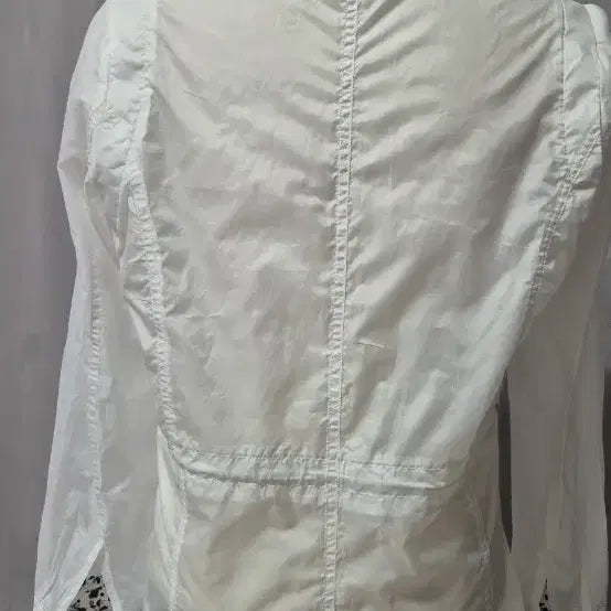 [BUNJANG] BlackCats White Windbreaker Jacket 90 / BlackCats 블랙캣츠 화이트 바람막이 90