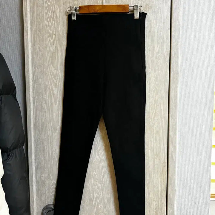 [BUNJANG] High-Waisted Leggings Pants / 레깅스팬츠