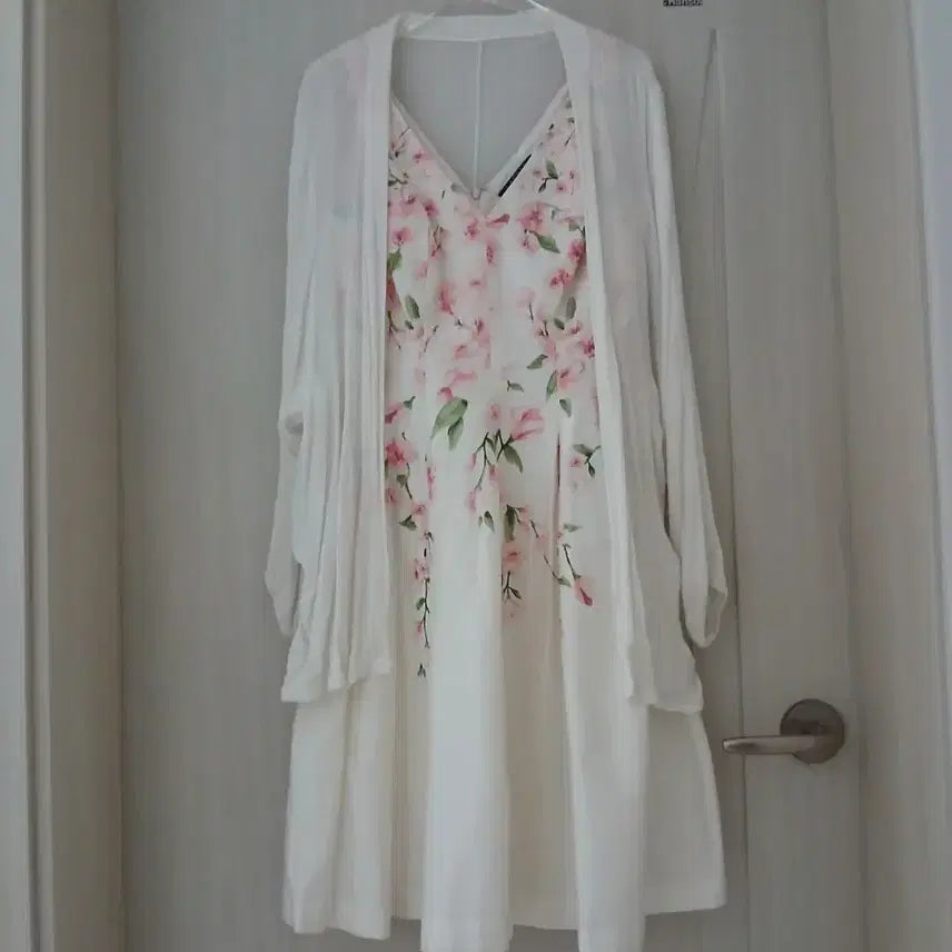 [BUNJANG] Lauren Ralph Lauren Floral Pattern Dress / 로렌 랄프로렌 플라워 패턴 원피스 (새상품)