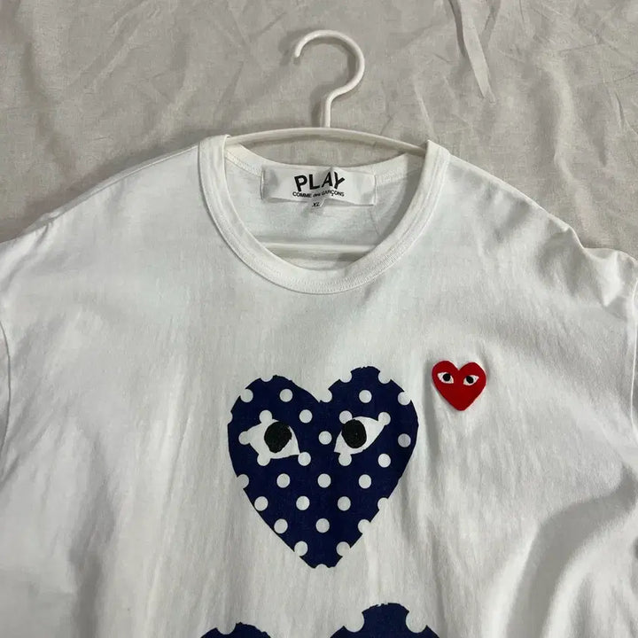 [BUNJANG] Comme des Garçons Play Polka Dot Double Heart T-shirt XL / 꼼데가르송 정품 폴카 닷 네이비 더블하트 반팔 XL