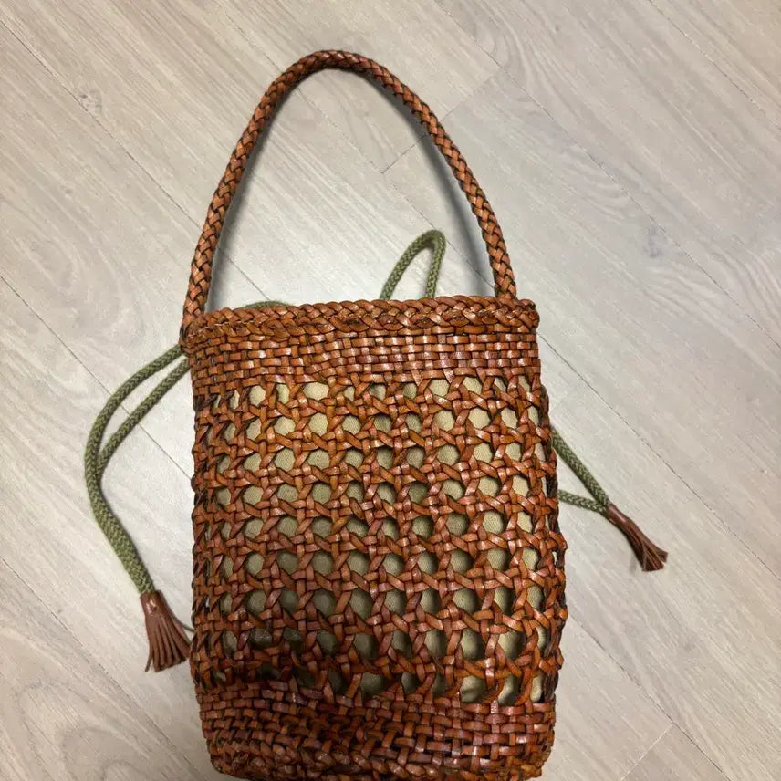 [BUNJANG] Dragon Diffusion Bucket Bag / 드래곤 디퓨전 버킷백
