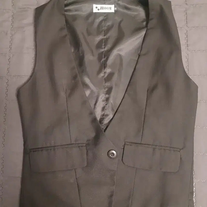 [BUNJANG] Black Vest / 95짜리 검정베스트 급처