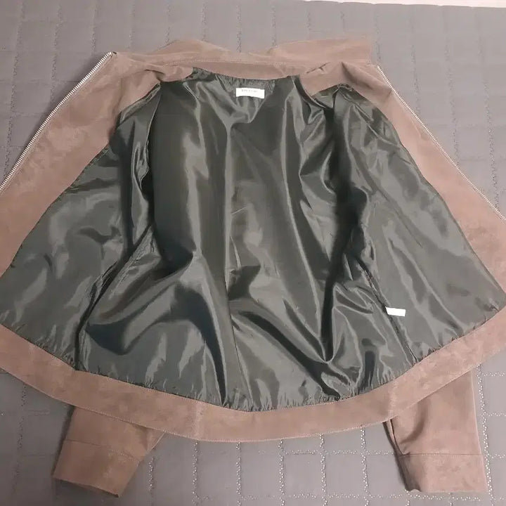 [BUNJANG] Brown Jacket Size 100 / 100사이즈 갈색잠바 반값급처
