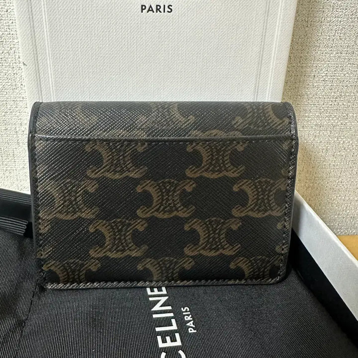 [BUNJANG] Celine Triomphe Card Holder / [S급] 셀린느 트리옹프 카드지갑