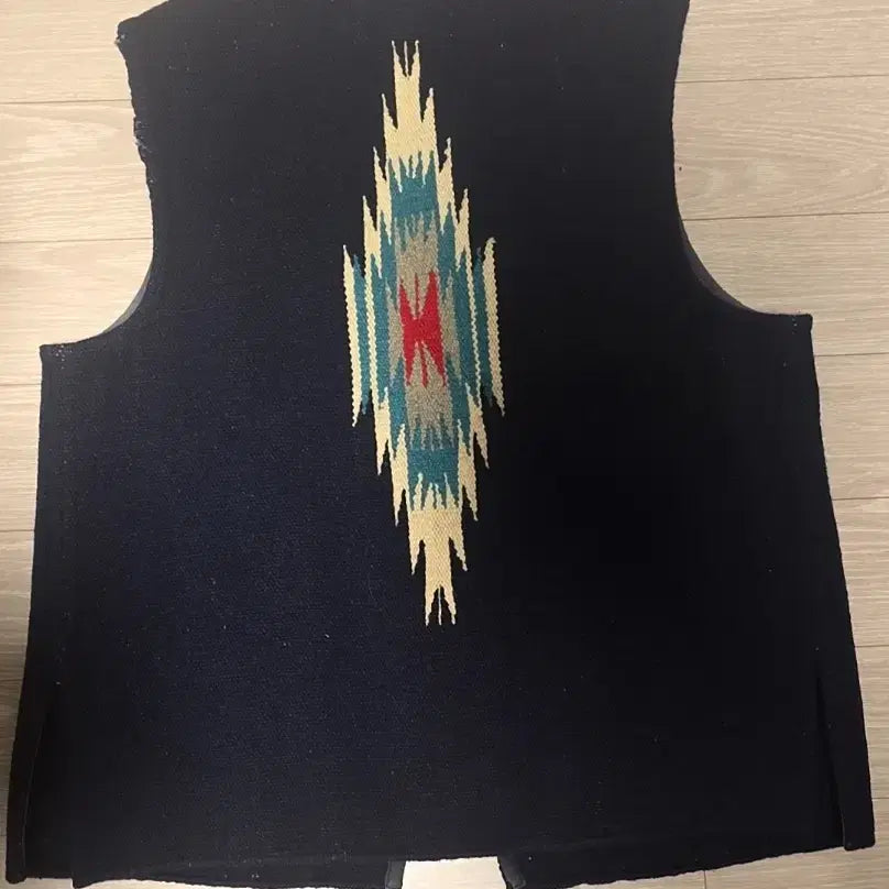 [BUNJANG] Style Eyes Chimayo Vest / 치마요 울 네이티브 스타일아이즈 베스트 L