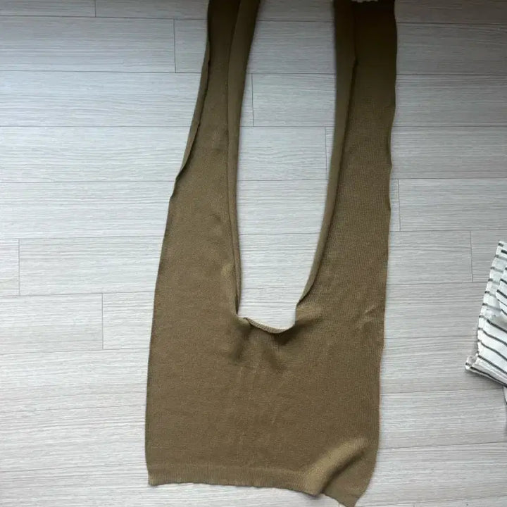 [BUNJANG] Stripe Long Sleeve Shirt &amp; Knit Set / 에이블리 지그재그 스트라이프 긴팔 셔츠 올리브 어부바 니트 세트