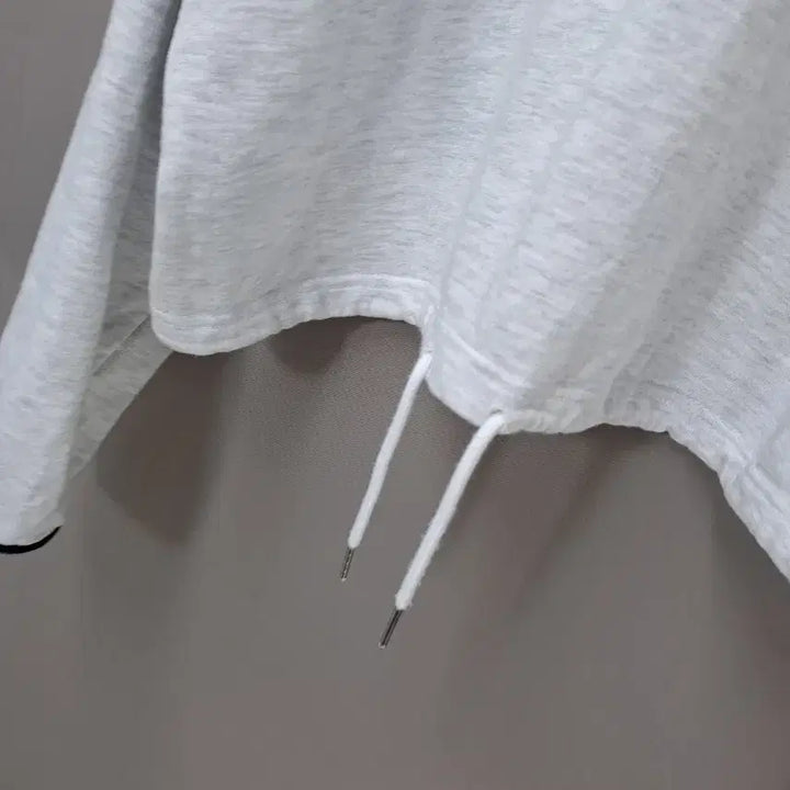 [BUNJANG] Melange Grey String Cropped Sweatshirt / 멜란지그레이 허리스트링 래터링 크롭 맨투맨 티