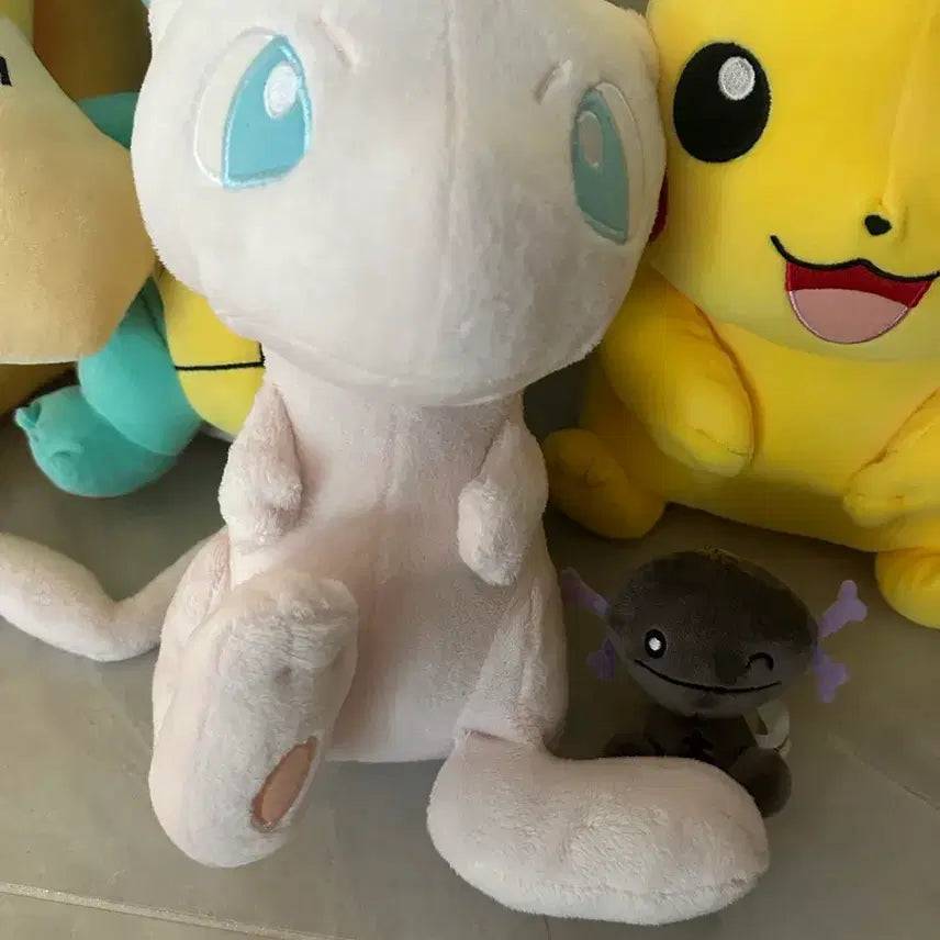 [BUNJANG] Pokemon Plush Bundle - Mew, Pikachu, Squirtle, Psyduck, and More / 포켓몬스터 인형 일괄 뮤, 피카츄 고라파덕 꼬부기 등등