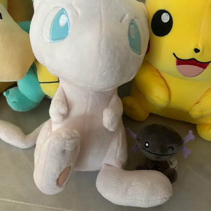 [BUNJANG] Pokemon Plush Bundle - Mew, Pikachu, Squirtle, Psyduck, and More / 포켓몬스터 인형 일괄 뮤, 피카츄 고라파덕 꼬부기 등등