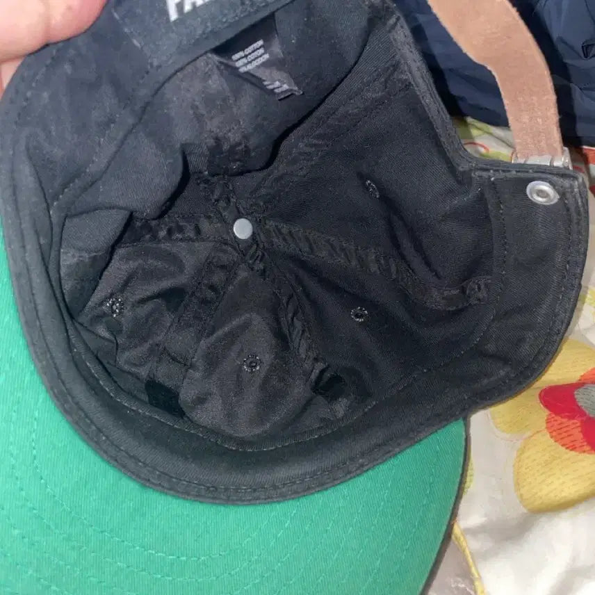 [BUNJANG] Palace P Logo 6-Panel Ball Cap Black / [free] 팔라스 모자 6패널 P로고 블랙 볼캡