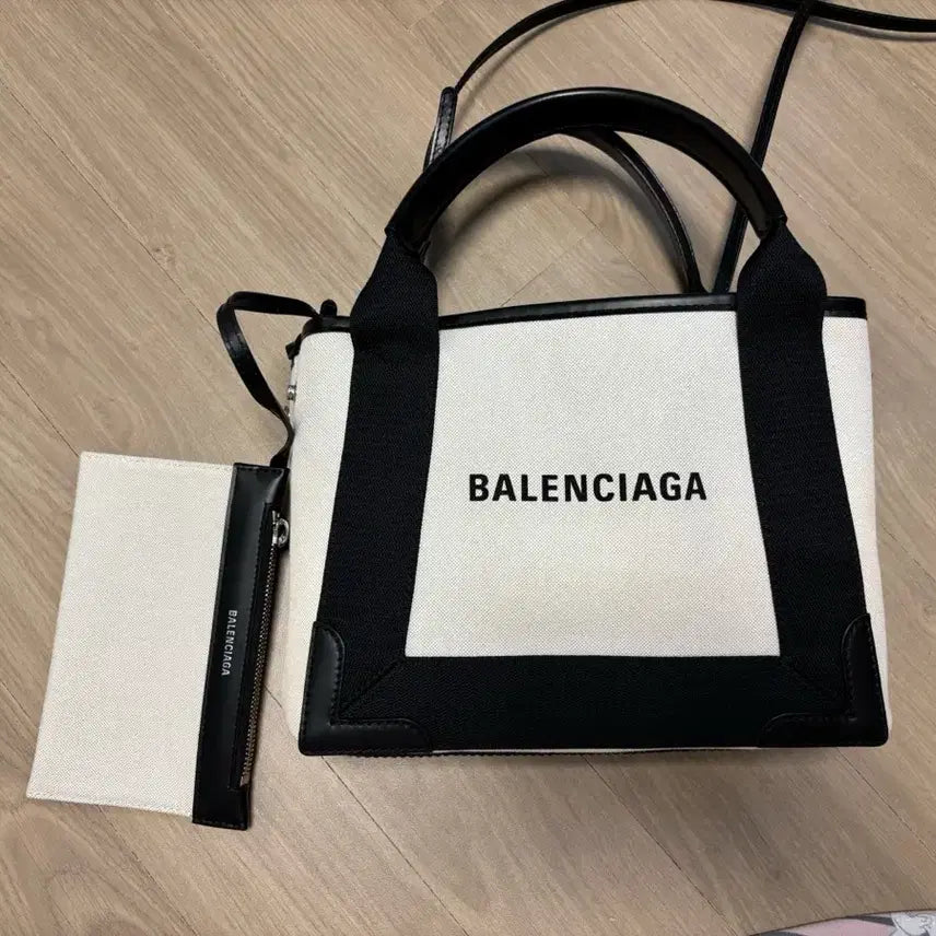 [BUNJANG] Balenciaga Cabas Tote Bag Ivory Black / 발렌시아가 카바스 토트백 아이보리 블랙